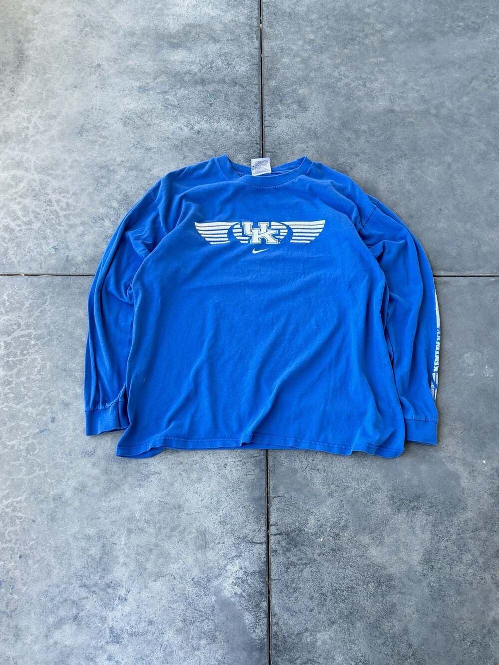 Vintage Nike Team Kentucky Wildcats Long Sleeve Graphic T-Shirt Blue Size L